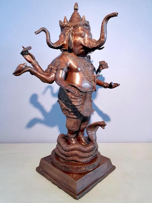 TRIMUKHI GANESHA BEELD 51 CM (11KG)!, Verzamelen, Beelden en Beeldjes, Zo goed als nieuw, Religie, Ophalen of Verzenden