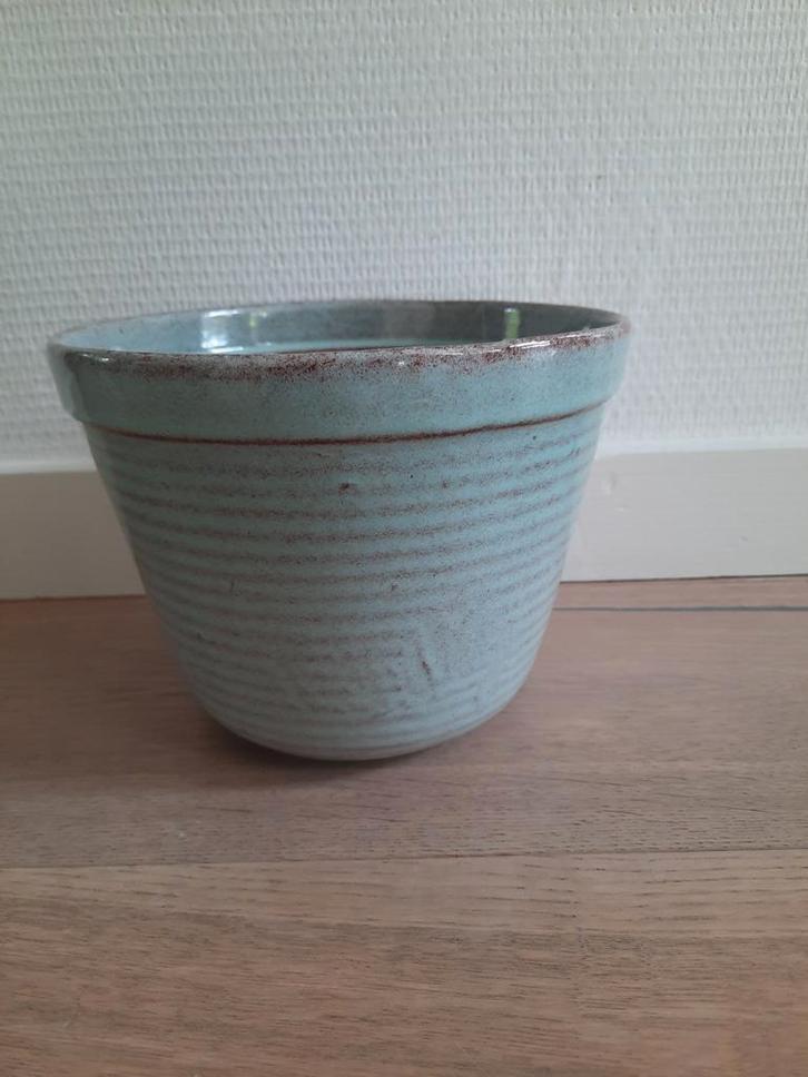 Vintage bloempot., Tuin en Terras, Bloempotten, Zo goed als nieuw, Aardewerk, Minder dan 40 cm, Minder dan 25 cm, Rond, Ophalen of Verzenden
