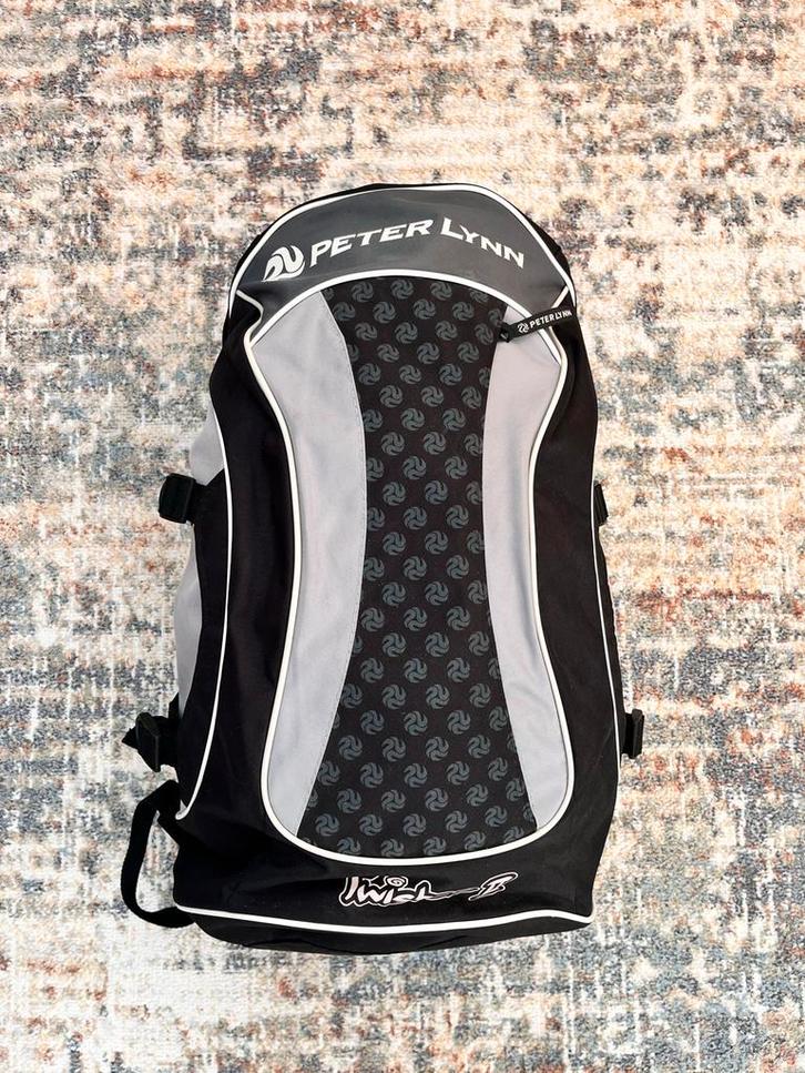 Peter Lynn Twister II Vierlijns Vlieger - 5.6m, Sport en Fitness, Vliegeren, Zo goed als nieuw, Vlieger, Tweelijns, Ophalen of Verzenden