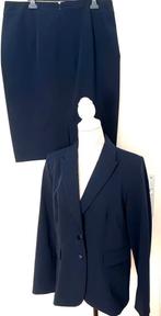 Basics jasje met bijpassende rok maat 44[DMv]