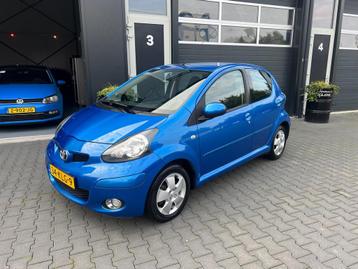 Toyota Aygo 1.0-12V Dynamic Blue beschikbaar voor biedingen