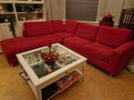 Zeer mooie diep-rode hoekbank met hocker, Ophalen, Gebruikt