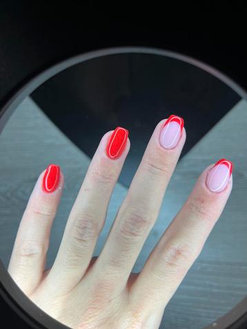 Gel Nails / gelnagels beschikbaar voor biedingen