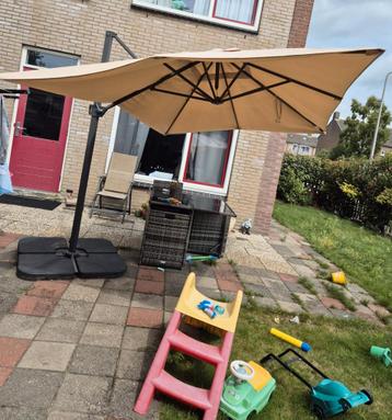 Parasol 3 meter diameter  beschikbaar voor biedingen