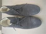 Mooi donkerblauwe halfhoge suede schoen, Ophalen of Verzenden, Zo goed als nieuw, Blauw