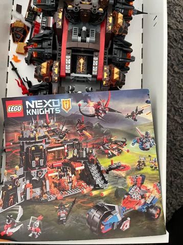 Lego Nexo Knights - Compleet (Mogelijk 1 blokje mist) beschikbaar voor biedingen