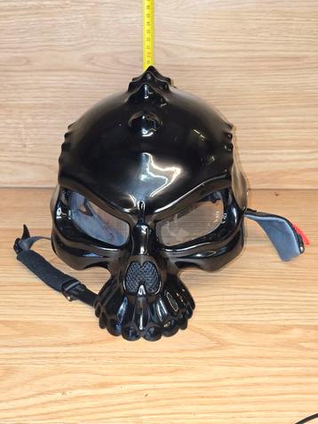 Zwarte Skull Masker helm beschikbaar voor biedingen