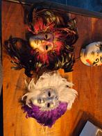 Twee decoratieve maskers om op te hangen -carnaval - sier, Ophalen of Verzenden, Gebruikt