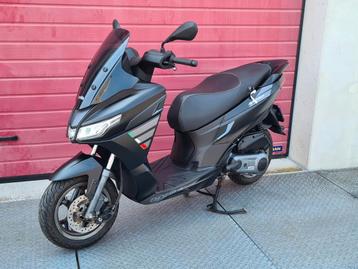 Aprilia SXR50 scooter Iget piaggio blok sxr 50 sr50 sprint beschikbaar voor biedingen