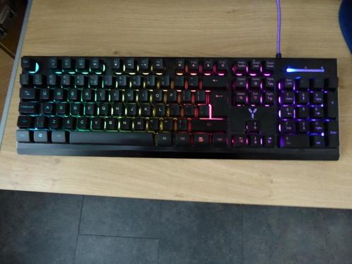 Toetsenbord / Gaming Keyboard / ISY-2984, Computers en Software, Toetsenborden, Zo goed als nieuw, Qwerty, Bedraad, Gaming toetsenbord