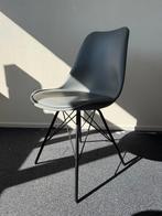 Designkuipstoel met PU lederen zitting, Huis en Inrichting, Stoelen, Ophalen, Kunststof, Zwart, Zo goed als nieuw