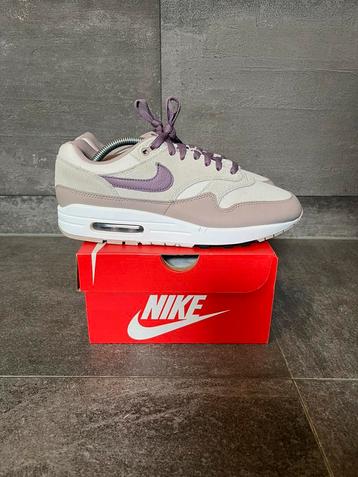Nike Air Max 1 Light Bone Violet Dust | Maat 42.5 beschikbaar voor biedingen