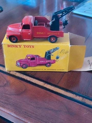 Mooie Dinky toy made Frankrijk  beschikbaar voor biedingen