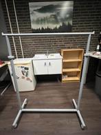 Stevige verstelbare kledingrek/ clothing rack, Kleding | Dames, Kledingrekken, Ophalen of Verzenden, Met wielen, Gebruikt