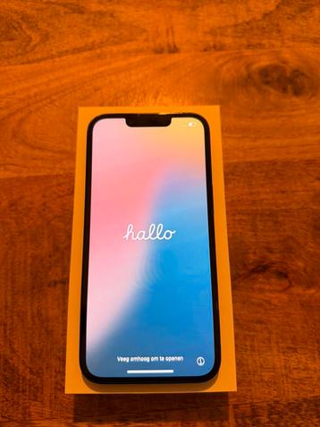 iPhone 14 128GB – Donkerblauw – Goede staat beschikbaar voor biedingen