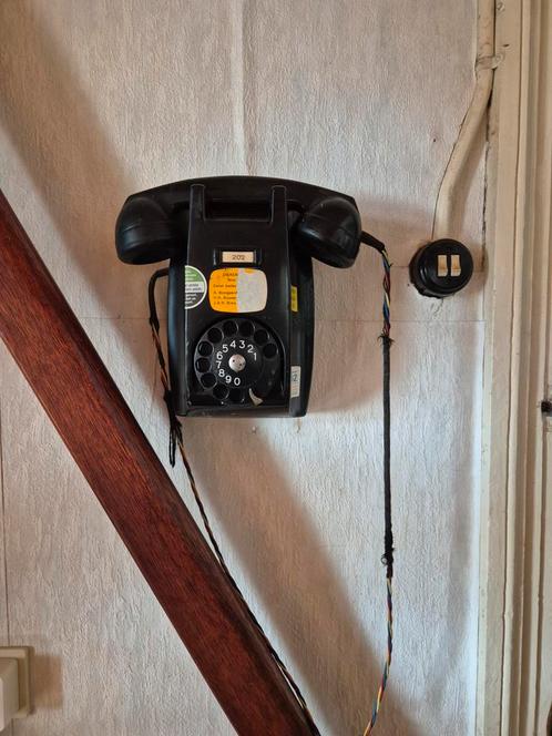 Vintage Wandtelefoon Zwart, Audio, Tv en Foto, Radio's, Gebruikt, Ophalen of Verzenden