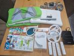 Wii, Spelcomputers en Games, Spelcomputers | Nintendo Wii, Ophalen of Verzenden, Gebruikt, Met 2 controllers