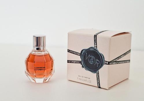 Victor&Rolf parfum miniatuur Flowerbomb - EDP, Verzamelen, Parfumverzamelingen, Zo goed als nieuw, Miniatuur, Gevuld, Ophalen of Verzenden