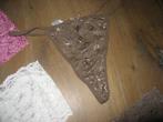 nieuwe kanten string maat M/L en ecru beugelbh 75C, Kleding | Dames, Ondergoed en Lingerie, Verzenden, Bruin, String