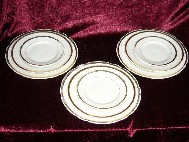 Petrus Regout Aardewerk Borden Gouden Rand 9x, Antiek en Kunst, Antiek | Servies los, Ophalen