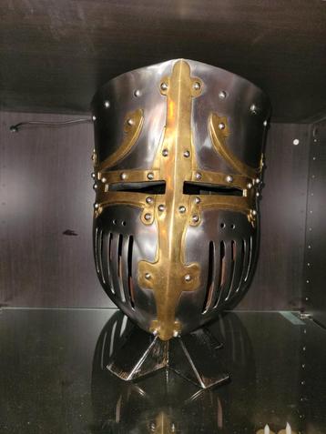 Majewski bible replica crusader helmet beschikbaar voor biedingen