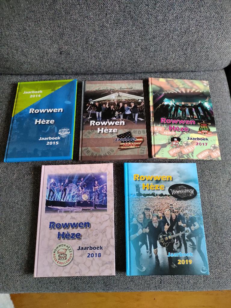 Jaarboeken Rowwen Héze 2015-2019, Boeken, Gelezen, Diverse, Artiest, Ophalen of Verzenden