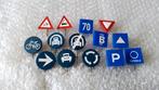 14 verschillende speldjes verkeersborden, Ophalen of Verzenden, Zo goed als nieuw, Overige onderwerpen