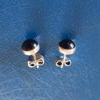 Mooie zilveren oorknopjes met zwart edelsteentje, Ophalen of Verzenden, Zo goed als nieuw, Zilver, Pandora