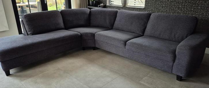 Nette hoekbank met "ronde" hoek., Huis en Inrichting, Banken | Sofa's en Chaises Longues, Gebruikt, Vierpersoons of meer, 200 tot 250 cm