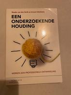 Een onderzoekende houding - Professionele ontwikkeling, Ophalen of Verzenden, Gamma, Zo goed als nieuw, HBO