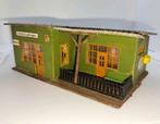 Groen verkoop punt gebouw in ho, Hobby en Vrije tijd, Modeltreinen | H0, Gebruikt, Gelijkstroom of Wisselstroom, Brug, Tunnel of Gebouw
