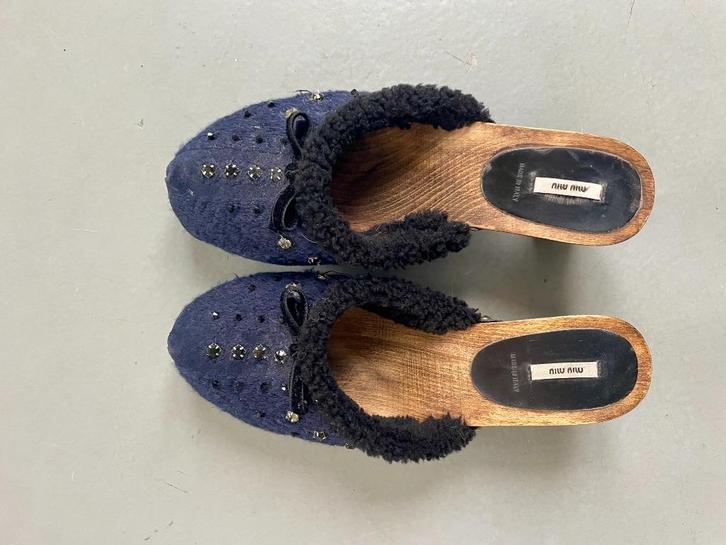 Miu Miu clogs / klompjes maat 39, Kleding | Dames, Schoenen, Gedragen, Overige typen, Blauw, Ophalen of Verzenden