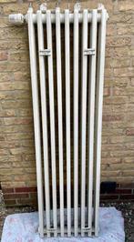 GRATIS Design radiator, Doe-het-zelf en Verbouw, Verwarming en Radiatoren, Ophalen, Gebruikt, Radiator, Minder dan 60 cm