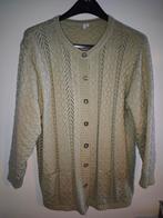 Zacht olijfgroen vest 50% wol zilverkleurige knopen, Ophalen of Verzenden, Zo goed als nieuw, Maat 46/48 (XL) of groter, Groen