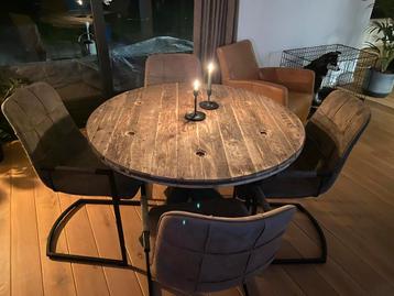 Ronde haspeltafels! 110 euro! Gratis bezorgen! Leegverkoop!! beschikbaar voor biedingen