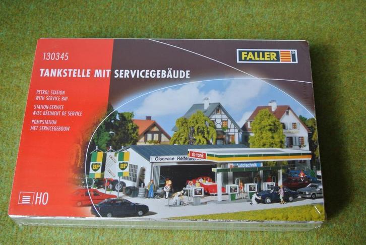 Faller 130345 Pompstation met servicegebouw, Hobby en Vrije tijd, Modeltreinen | H0, Nieuw, Brug, Tunnel of Gebouw, Gelijkstroom of Wisselstroom