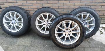 Mercedes Velgen met Winterbanden beschikbaar voor biedingen