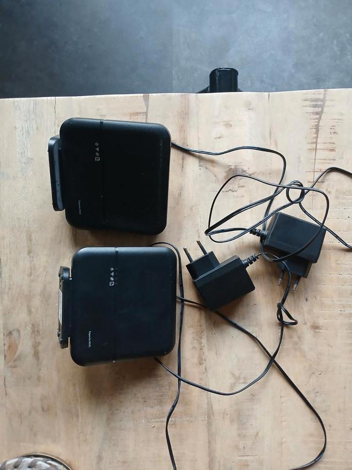 Arcadyan Experia WiFi Routers (2 stuks), Computers en Software, Routers en Modems, Gebruikt, Router, Ophalen of Verzenden