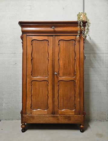 Antieke brocante eiken Biedermeier meidenkast vintage kast beschikbaar voor biedingen