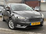Ford Focus Wagon 1.0 Titanium | Xenon | Trekhaak | Navigatie, Auto's, Ford, 65 €/maand, 125 pk, Gebruikt, Leder en Stof