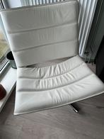 Mooie witte leren fauteuil!, Ophalen, Zo goed als nieuw, 50 tot 75 cm