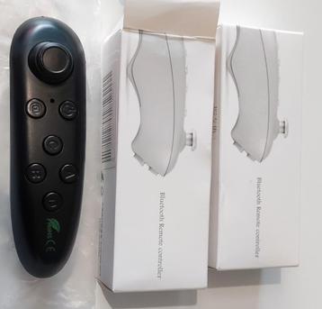 2 x Bluetooth Remote Controllers beschikbaar voor biedingen