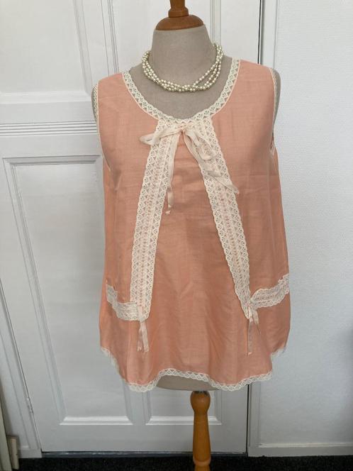 Vintage nachthemd halslijn met kant afgezet Oud roze, Kleding | Dames, Ondergoed en Lingerie, Nachtkleding, Roze, Ophalen of Verzenden