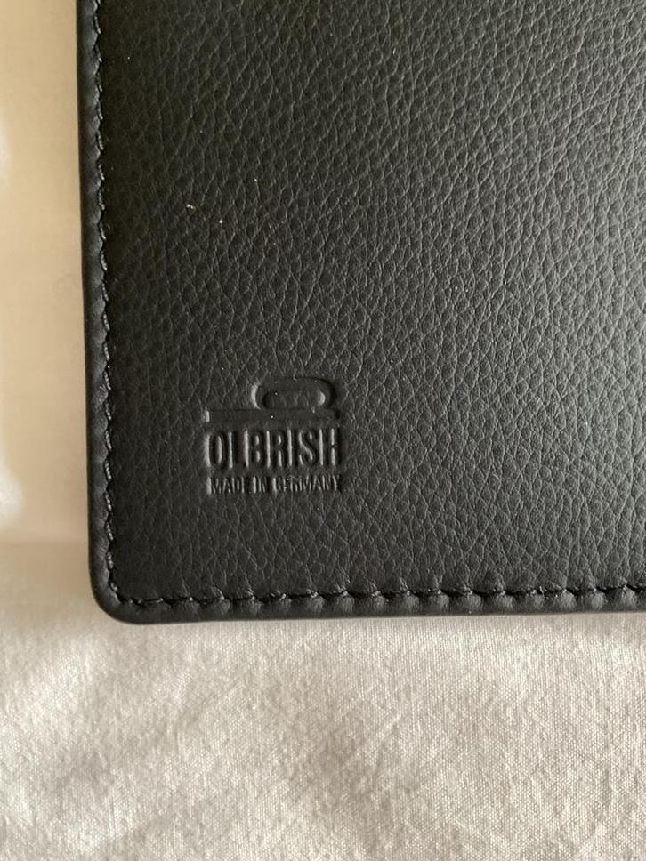 2x Nieuwe leren tablet hoes OLBRISH - iPad formaat, Computers en Software, Apple iPads, Nieuw, Zwart, Ophalen of Verzenden