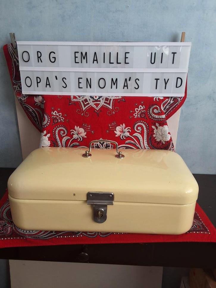 👌MOOIE (zachtgele) echte originele EMAILLE BROODTROMMEL, Antiek en Kunst, Antiek | Emaille, Ophalen of Verzenden