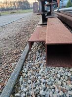 Diverse stukken ijzer H balk U balk en een koker, Doe-het-zelf en Verbouw, Metalen, Ophalen