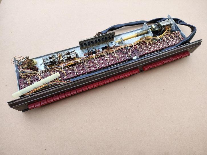 Toetsenbord Rowe-AMi MM1 (1967) jukebox, Verzamelen, Automaten | Jukeboxen, Gebruikt, Seeburg, 1950 tot 1960, Verzenden