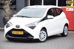 Toyota Aygo 1.0 VVT-i x-play 2021 Navigatie Carplay 5x op Vo, Auto's, Toyota, Voorwielaandrijving, Stof, 4 stoelen, Wit