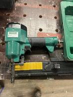 Prebena pneumatische tacker, Ophalen