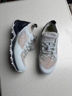 Quechua Wandelschoenen Maat 45, Ophalen of Verzenden, Zo goed als nieuw, Wit, Wandelschoenen of Bergschoenen